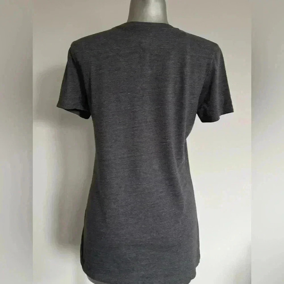 🆕Women’s Washington Capitals NHL  T shirt - Picture 4 of 13